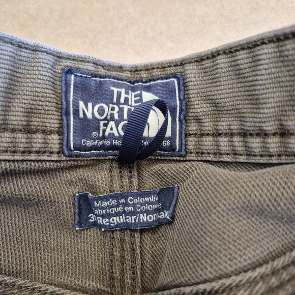 The North Face Men's Drab Green Pants 1740/625 - Picture 8 of 13
